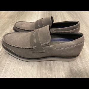 Lands' End Gray Suede Penny Loafers size 9